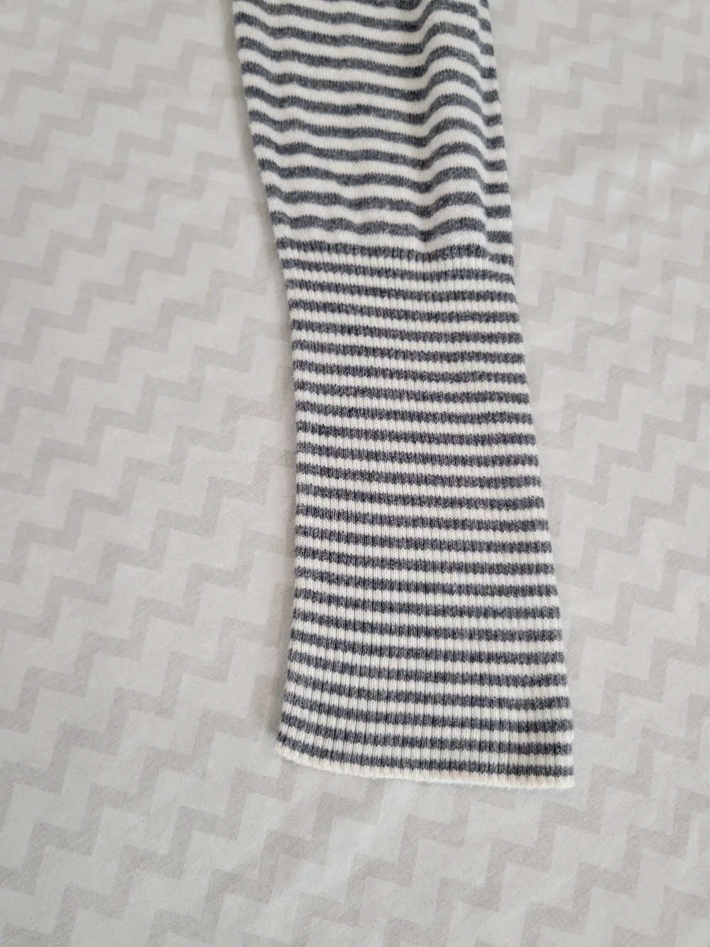American Eagle Outfitters Gray & White Striped V-Neck Button Cardigan - Picture 7 of 10